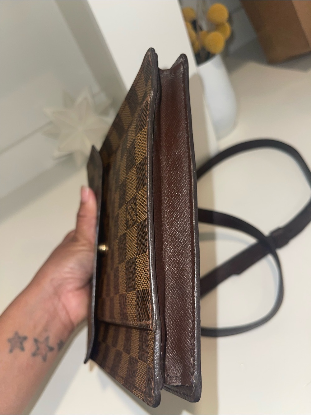 Authentic Vintage Louis Vuitton Damier Ebene Brown Crossbody Gold Hardware Snap - Picture 15 of 16